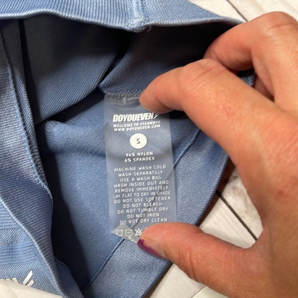 Doyoueven Scrunch Seamless Shorts - Slate Blue - S - Picture 9 of 10